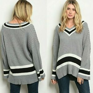 🔥SALE!🔥2 LEFT!❄NEW!❄💥OS OVERSIZED SWEATER💥